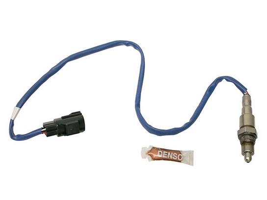 Jaguar Land Rover Oxygen Sensor - Center C2D23702 - Denso 2344791